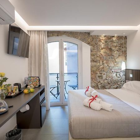 Taormina Charming Rooms מראה חיצוני תמונה