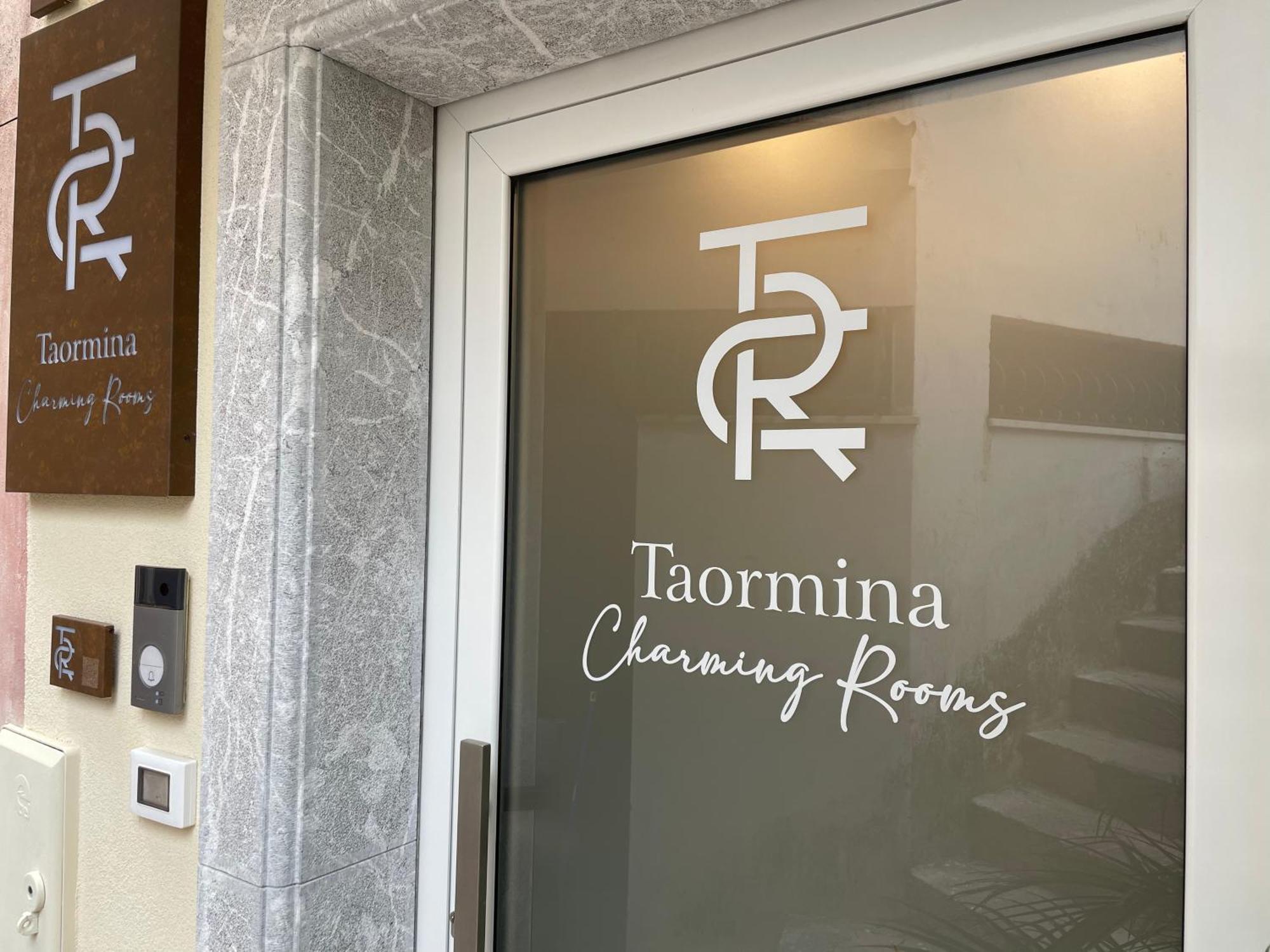 Taormina Charming Rooms מראה חיצוני תמונה