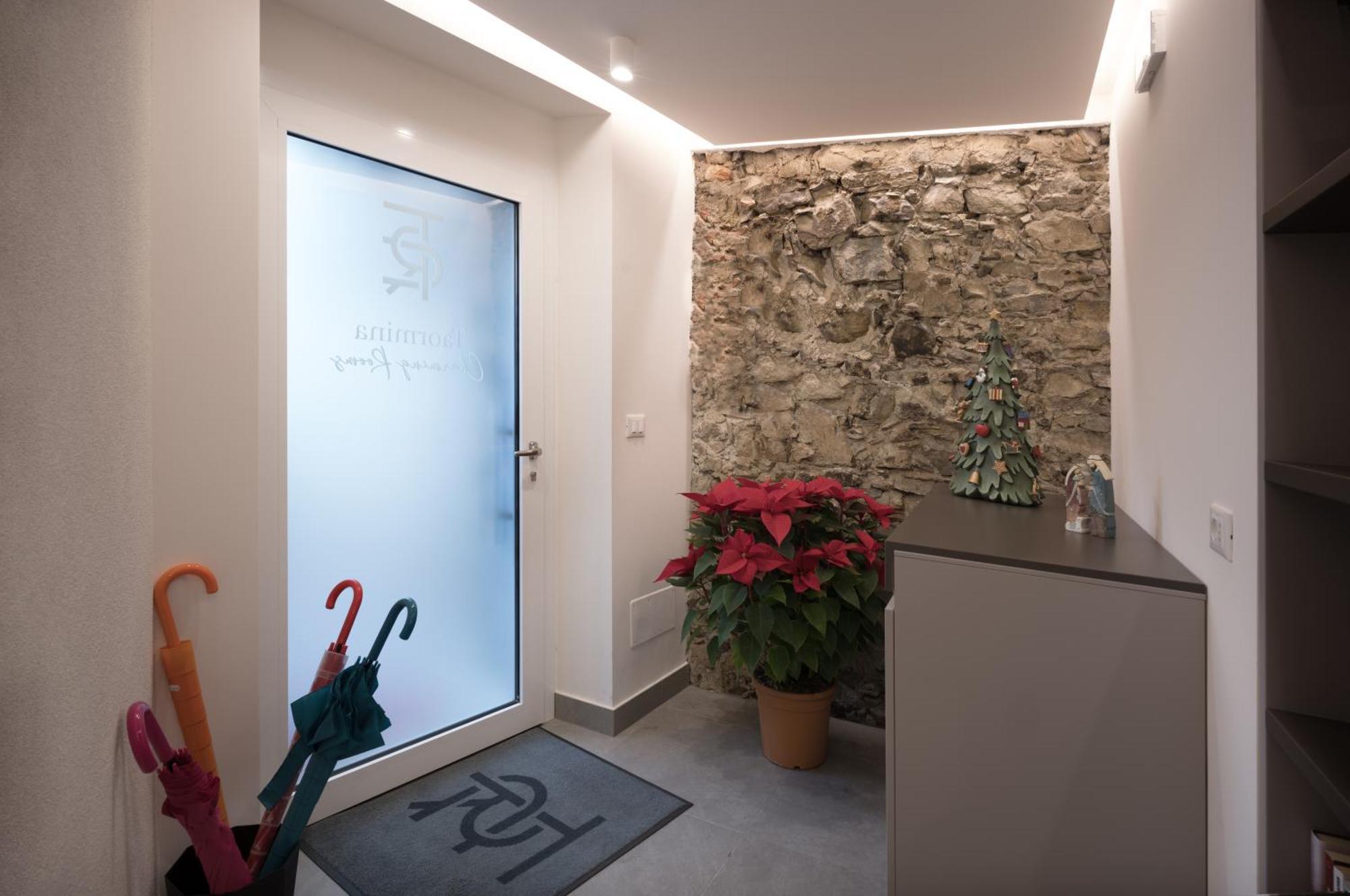 Taormina Charming Rooms מראה חיצוני תמונה