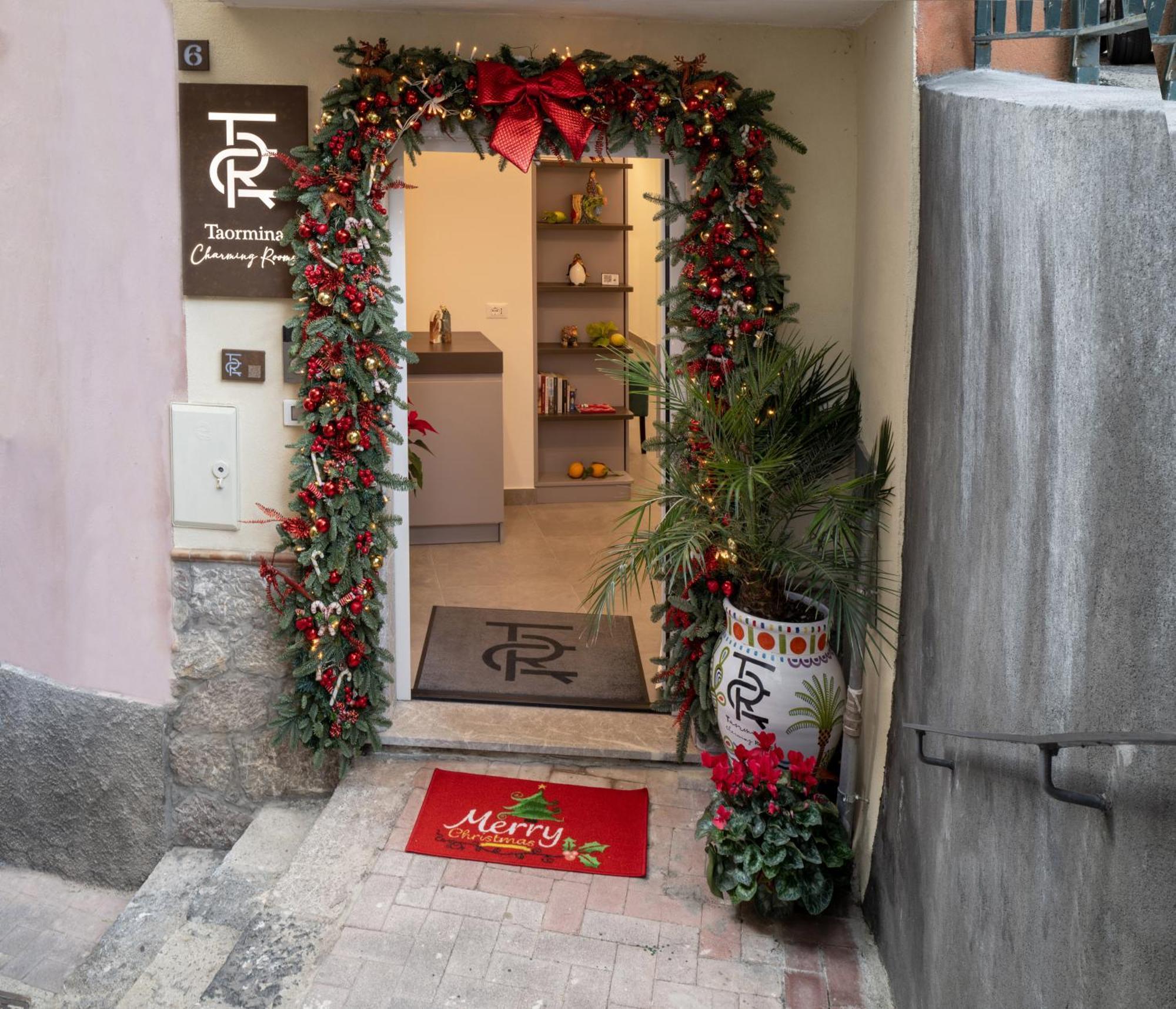 Taormina Charming Rooms מראה חיצוני תמונה
