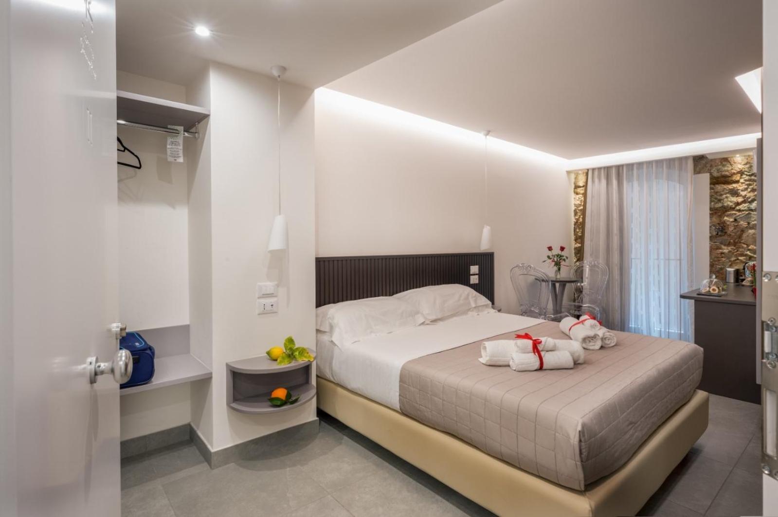Taormina Charming Rooms מראה חיצוני תמונה