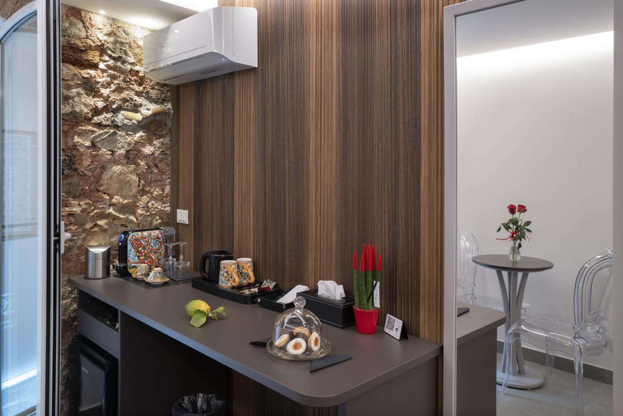 Taormina Charming Rooms מראה חיצוני תמונה