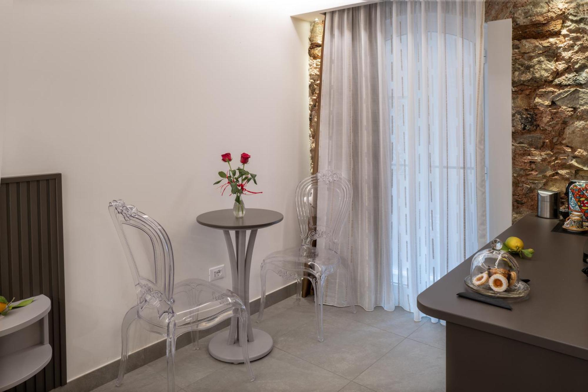 Taormina Charming Rooms מראה חיצוני תמונה