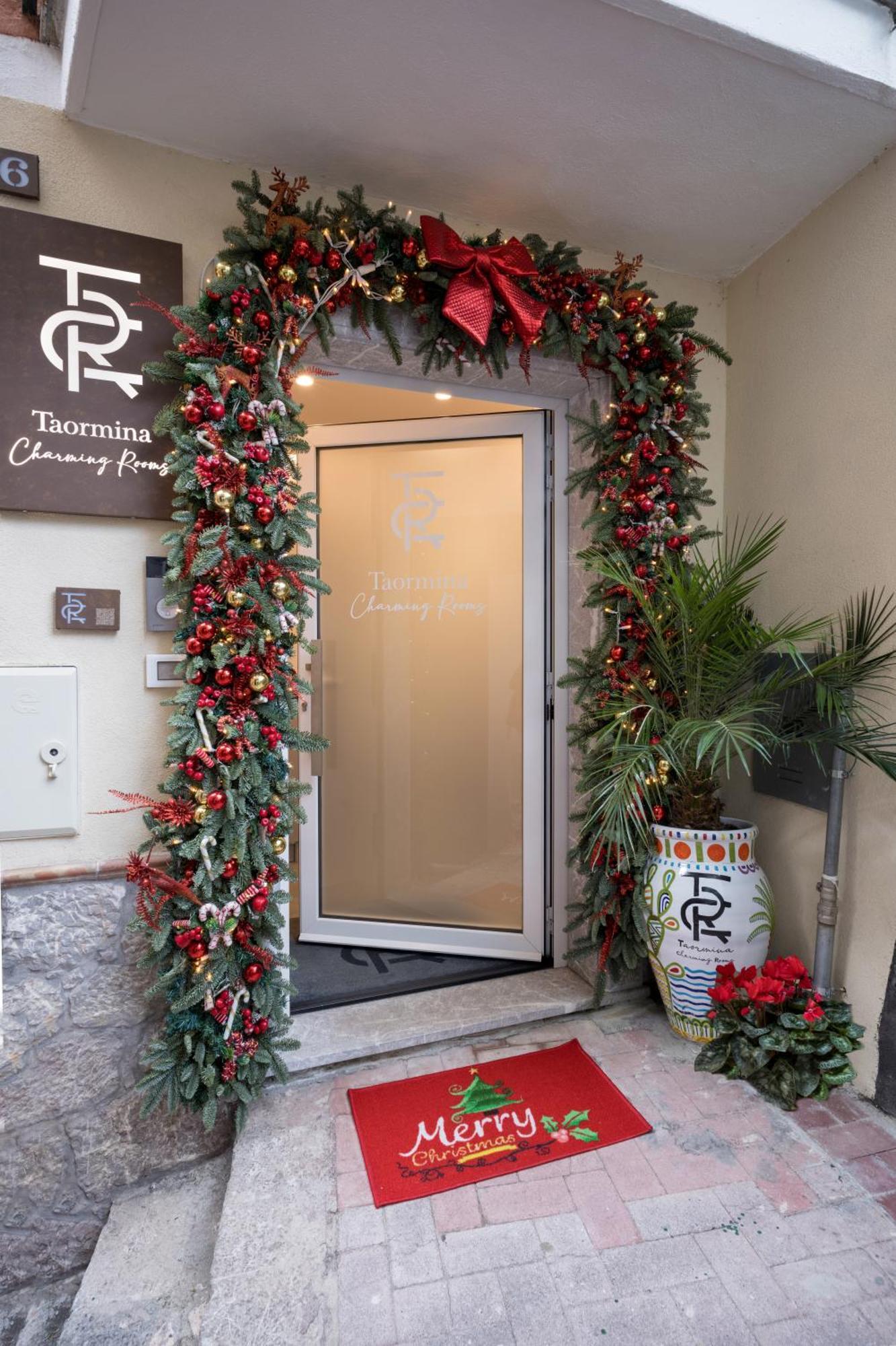 Taormina Charming Rooms מראה חיצוני תמונה
